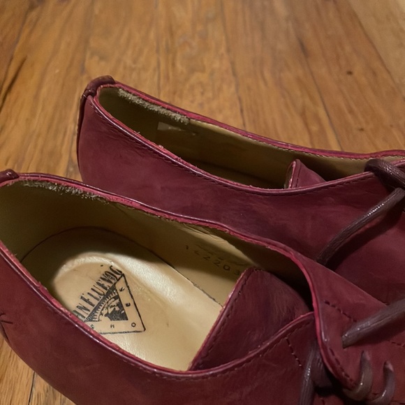 Vintage John Fluevog 1422023 burgundy kitten heel - Picture 7 of 10